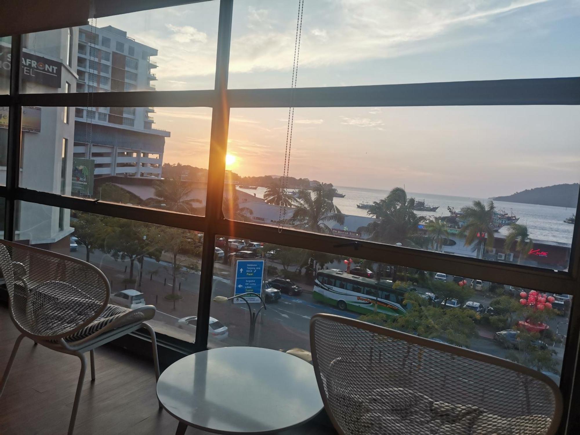 Space Cap Hotel Kota Kinabalu Ngoại thất bức ảnh