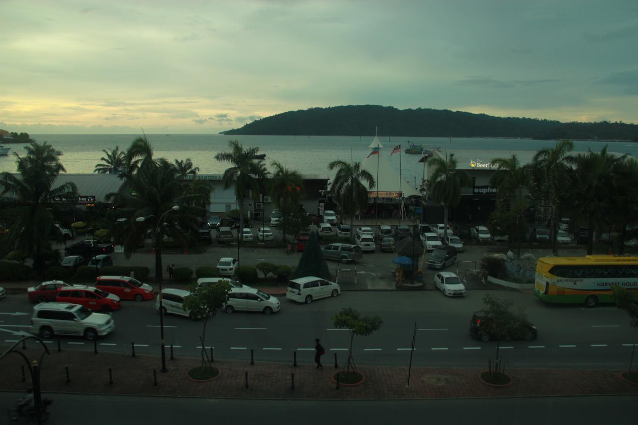 Space Cap Hotel Kota Kinabalu Ngoại thất bức ảnh